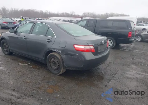 2009 Toyota Camry Le z USA, uszkodzony, nr VIN 4T1BE46K59U805794